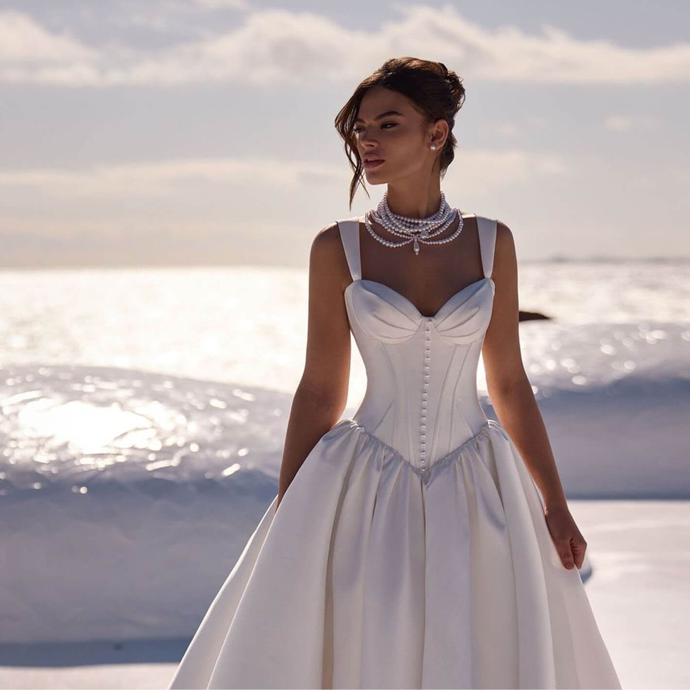 Model wearinga white dress