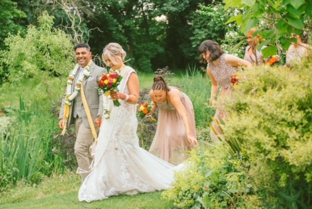 Photo of a real bride and groom