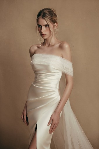 Iconic Collection Michelle #1 Ivory thumbnail