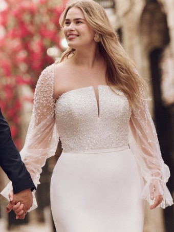 Rebecca Ingram Heyda #4 Ivory (gown with Natural Illusion) thumbnail