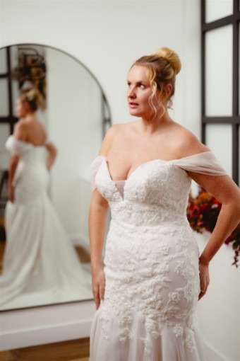 Iconic Collection Martina #5 Ivory/Shell thumbnail