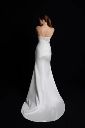 Iconic Collection Hallie #2 Ivory thumbnail