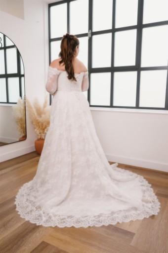Iconic Collection Heather #3 default Ivory/Shell thumbnail