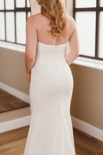 Iconic Collection Saffron #1 Ivory thumbnail