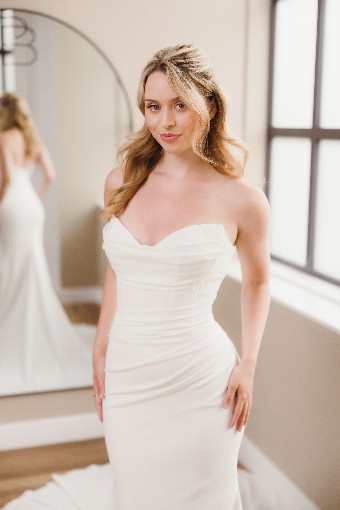 Iconic Collection Saffron #0 default Ivory thumbnail
