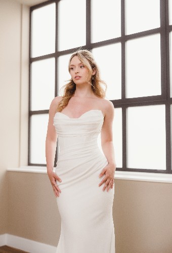 Iconic Collection Saffron #2 Ivory thumbnail