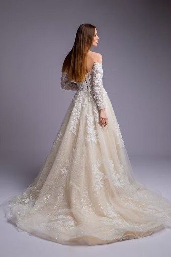 Iconic Collection Sage #1 default Ivory thumbnail