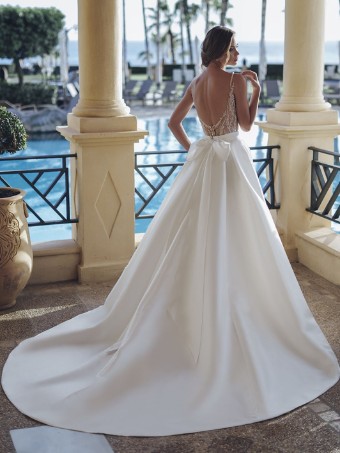 Enzoani Stormi #2 Ivory/Nude thumbnail