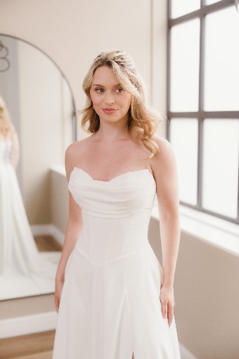 Iconic Collection Serena #2 Ivory thumbnail