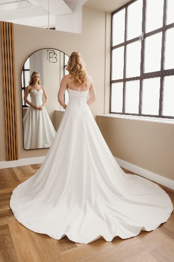 Iconic Collection Serena #5 Ivory thumbnail