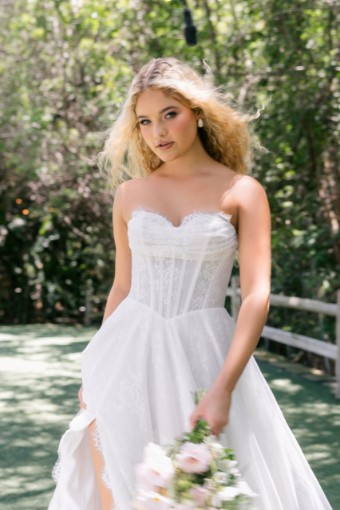 Allure Bridals Rosa #2 Ivory/Nude thumbnail