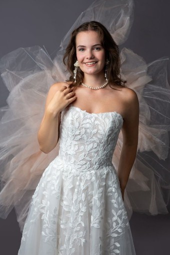 Iconic Collection Mila #1 Ivory/Shell thumbnail