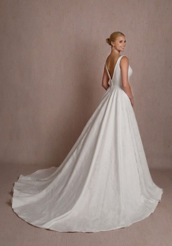 Iconic Collection Luna #1 Ivory thumbnail