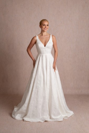 Iconic Collection Luna #0 default Ivory thumbnail