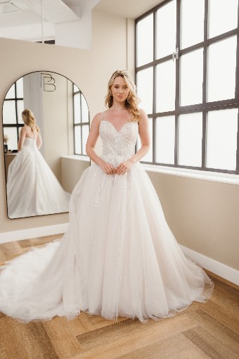 Iconic Collection Lacey #0 default Ivory/Shell thumbnail