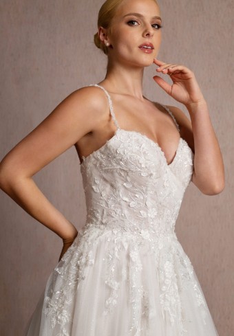 Iconic Collection Lacey #1 Ivory/Shell thumbnail