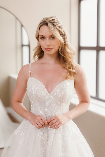 Iconic Collection Lacey #1 Ivory/Shell thumbnail