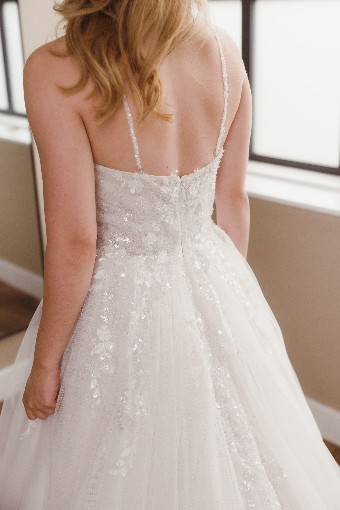 Iconic Collection Lacey #2 Ivory/Shell thumbnail