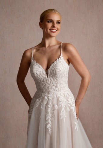 Iconic Collection Lola #1 Ivory/Blush thumbnail