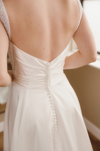 Iconic Collection Nadine #2 Ivory/Nude thumbnail