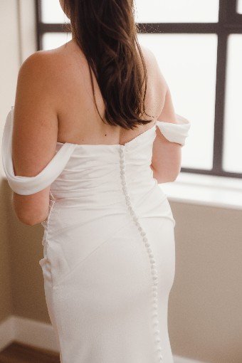 Iconic Collection Noelle #1 Ivory thumbnail