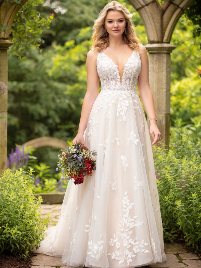Essense of Australia D3023 Pure Brides