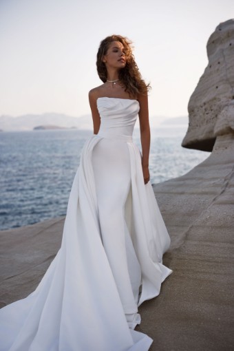Milla Nova Olimpia Dress & Train #1 Ivory thumbnail