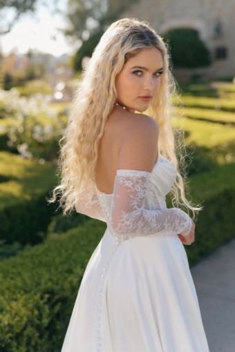 Allure Bridals Ruby #4 Ivory/Nude thumbnail