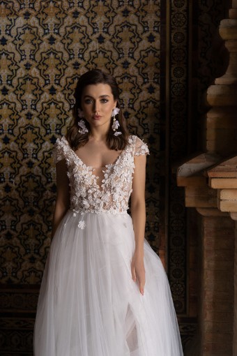 DAMA Couture Pavetta #1 All Ivory thumbnail