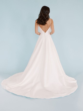 Iconic Collection Alexandra #1 Ivory thumbnail