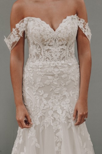 Iconic Collection Amy #2 Ivory/Sand/Nude thumbnail