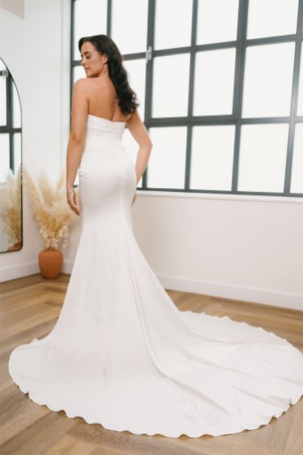 Iconic Collection Scarlett #7 Ivory thumbnail