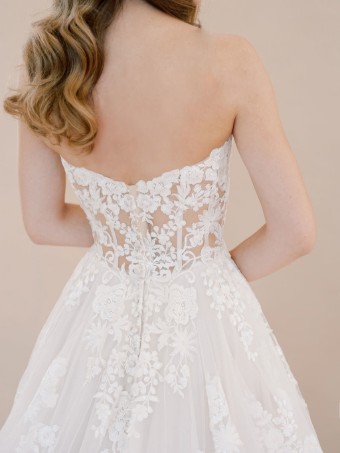 Iconic Collection Ally P #7 Ivory/Nude thumbnail